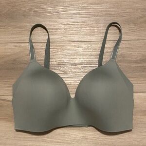 Knix WingWoman Contour Bra Size 6